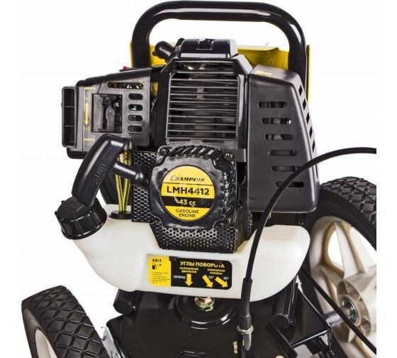 Колёсная газонокосилка Champion LMH4412