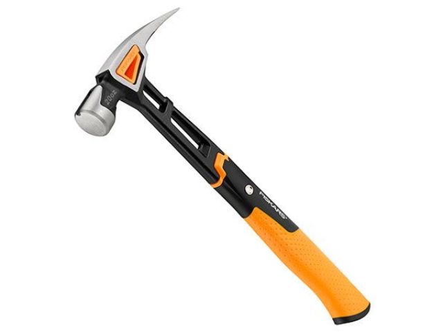 Молоток Fiskars IsoCore L 1020214
