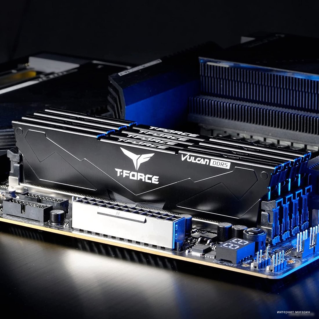Оперативная память Team T-Force Vulcan 2x8ГБ DDR5 5600 МГц FLBD516G5600HC40BDC01