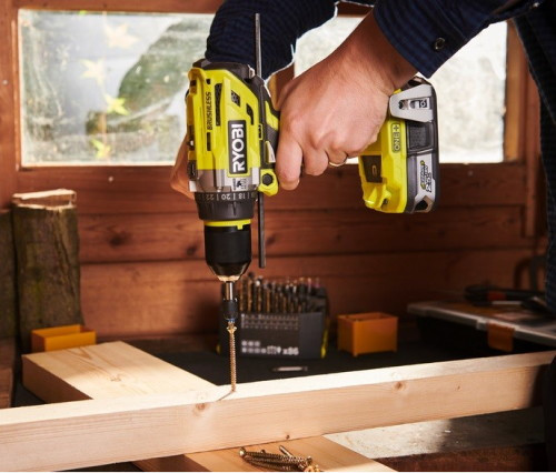 Ударный шуруповерт Ryobi R18PD7-252S 5133004391 (с 2-мя АКБ, сумка)