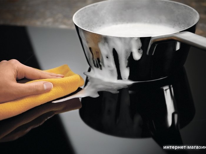 Варочная панель Electrolux Induction 300 Slim-Fit LIL61434C