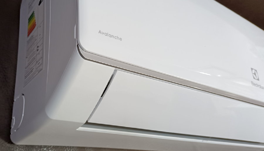 Кондиционер Electrolux Avalanche EACS-18HAV/N3_22Y on-off