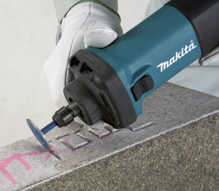 Прямошлифовальная машина Makita GD0602