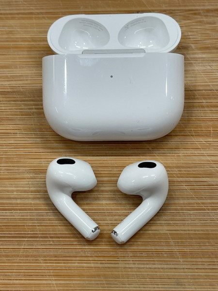 Наушники Apple AirPods 3 (с поддержкой MagSafe)