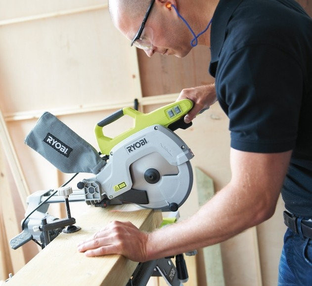 Дисковая пила Ryobi EMS216L