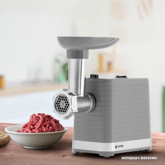 Мясорубка Vitek VT-3618