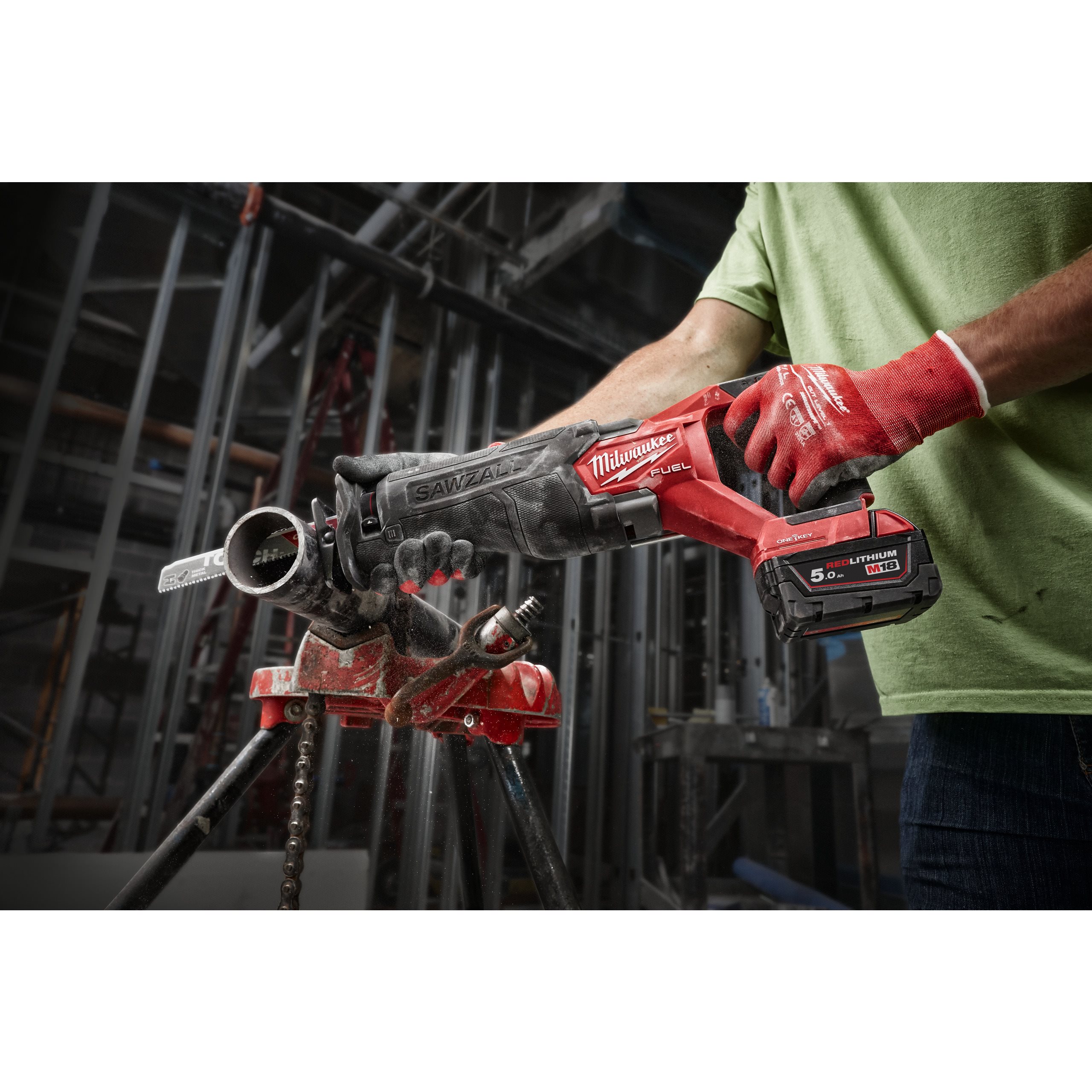 Сабельная пила Milwaukee Fuel M18 M18ONEFSZ-502X 4933478294 (с 2-мя АКБ, кейс)