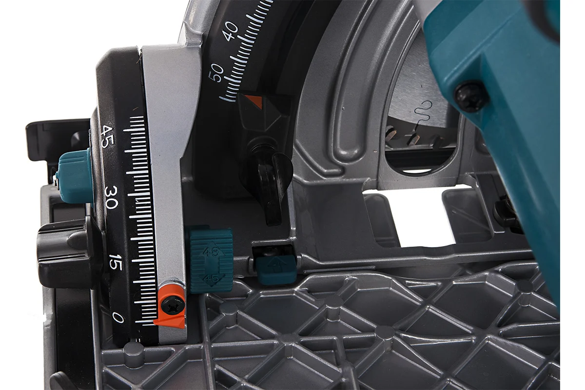 Дисковая пила Makita SP6000