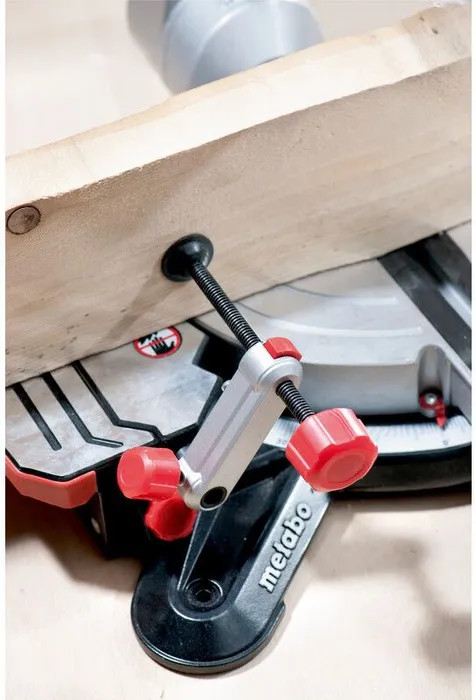 Торцовочная пила Metabo KGSV 216 M