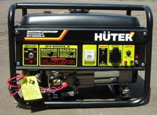 Бензиновый генератор Huter DY4000LX