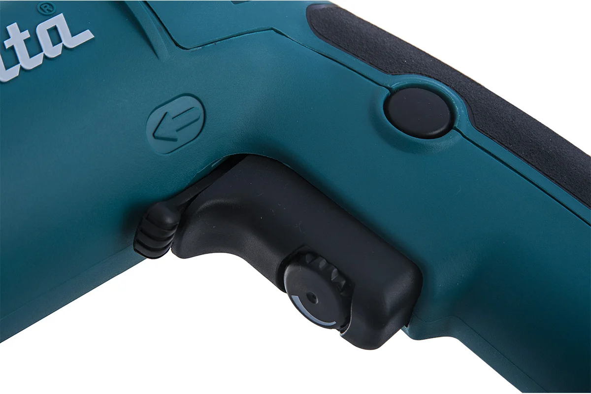Ударная дрель Makita HP 2051