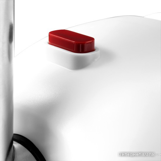 Мясорубка StarWind SMG3110
