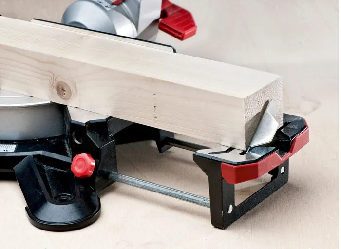 Торцовочная пила Metabo KGSV 216 M