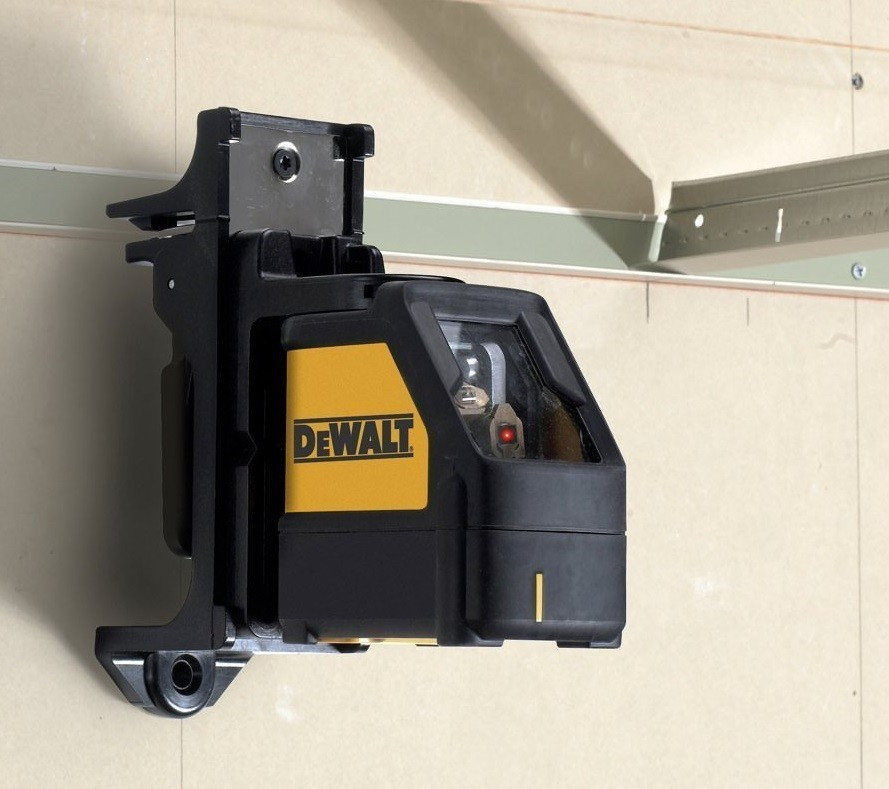 Лазерный нивелир DeWalt DW088K