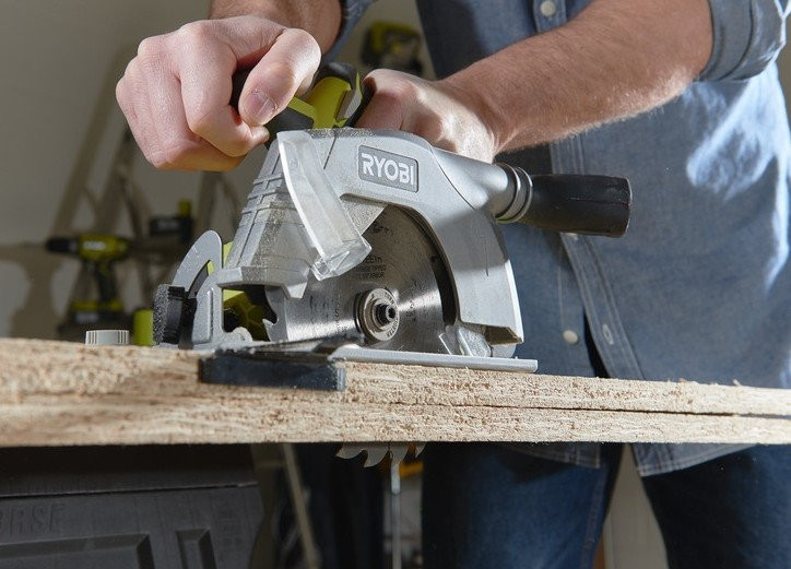Дисковая пила Ryobi R18CS-0