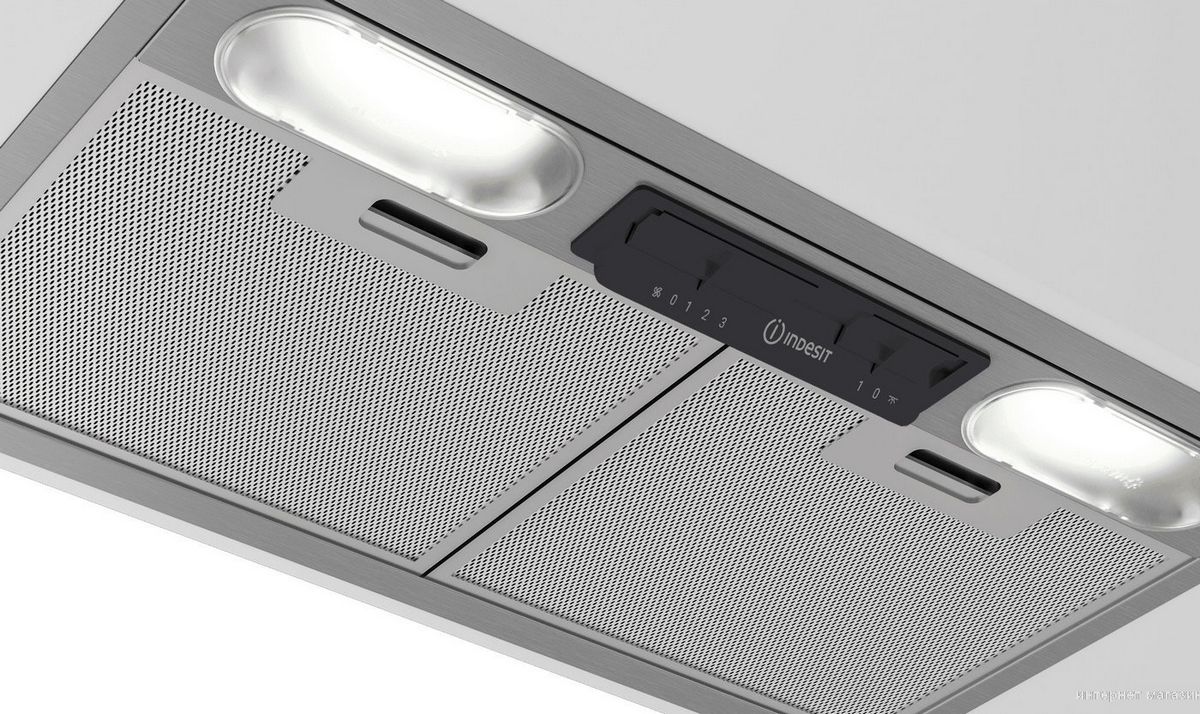 Кухонная вытяжка Indesit INAE 52FLS X