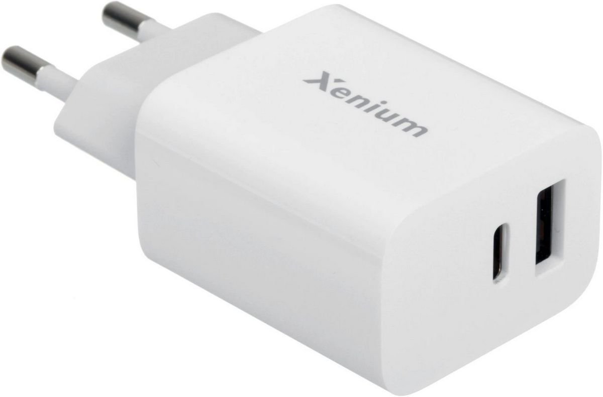 Сетевое зарядное Xenium X302 (белый)