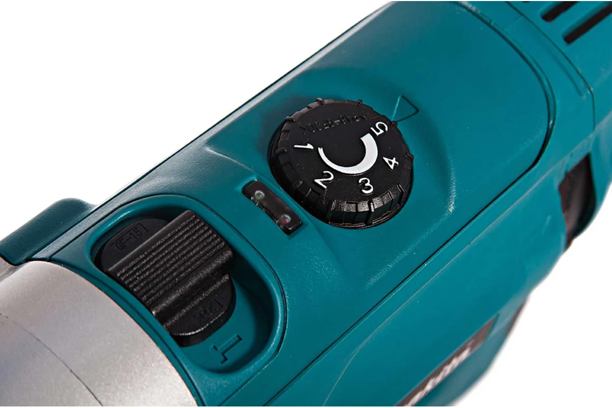 Ударная дрель Makita HP2070