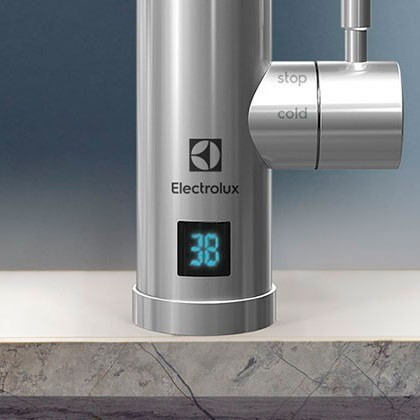 Проточный электрический водонагреватель-кран Electrolux Taptronic S