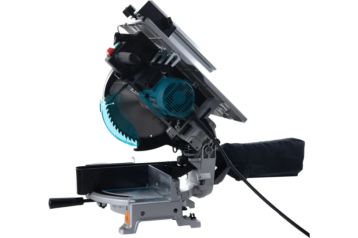 Дисковая пила Makita LH1040