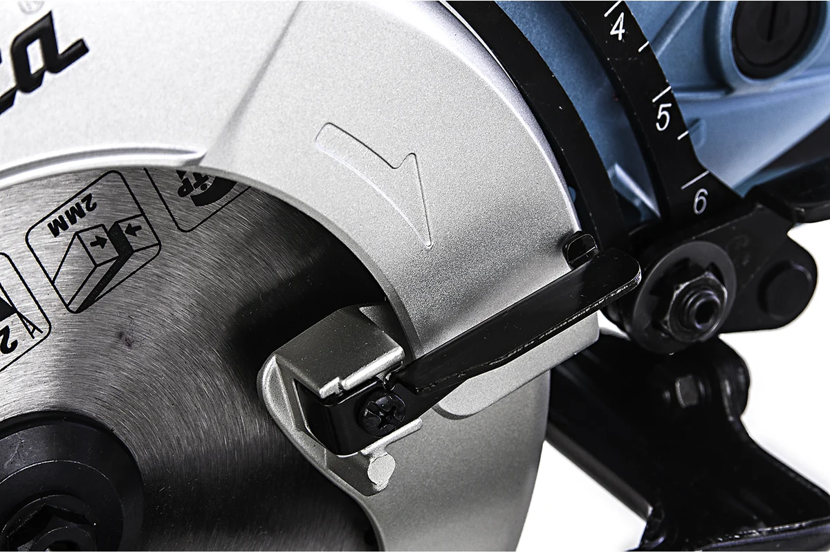 Дисковая пила Makita 5477NB
