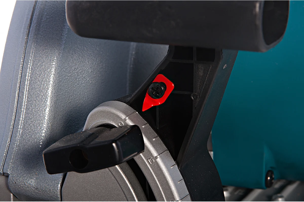 Дисковая пила Makita 5903R