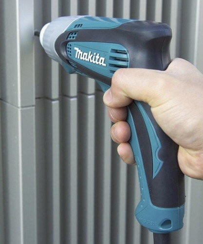Шуруповерт Makita TD0100