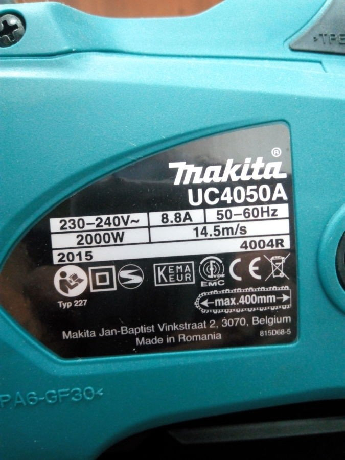 Электрическая пила Makita UC4050A
