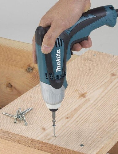 Шуруповерт Makita TD0100