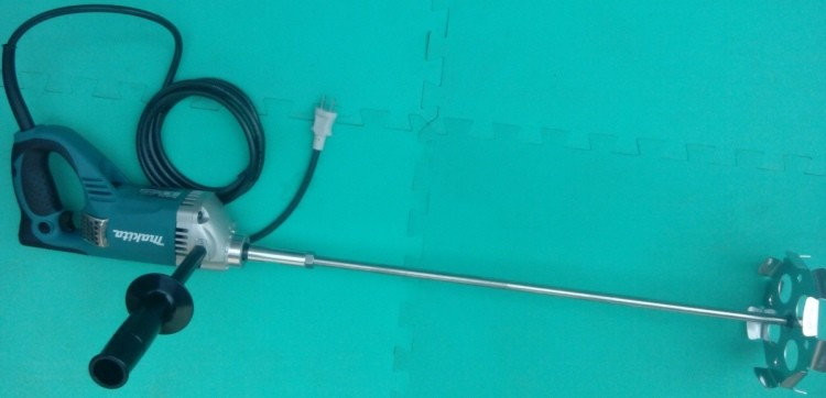 Дрель-миксер Makita UT2204