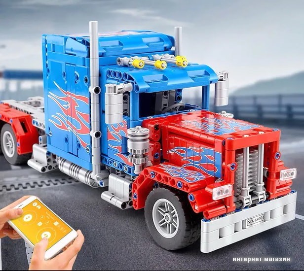 Конструктор Mould King 15001 Грузовик Muscle Truck
