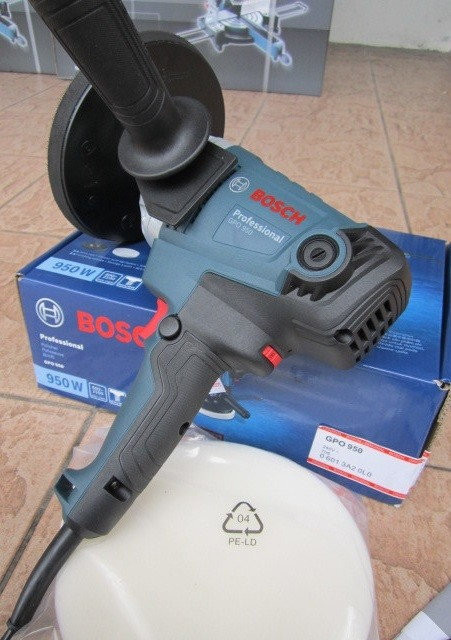 Полировальная машина Bosch GPO 950 Professional 06013A2020