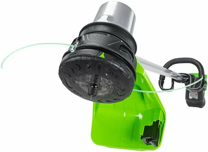 Триммер аккумуляторный Greenworks GD82LTK5 2110607UB (с 1-им АКБ 5 Ач)