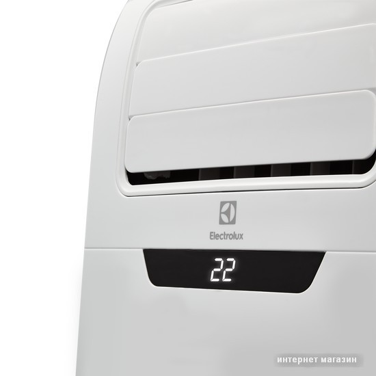 Мобильный кондиционер Electrolux Manhattan EACM-07 FM/N3