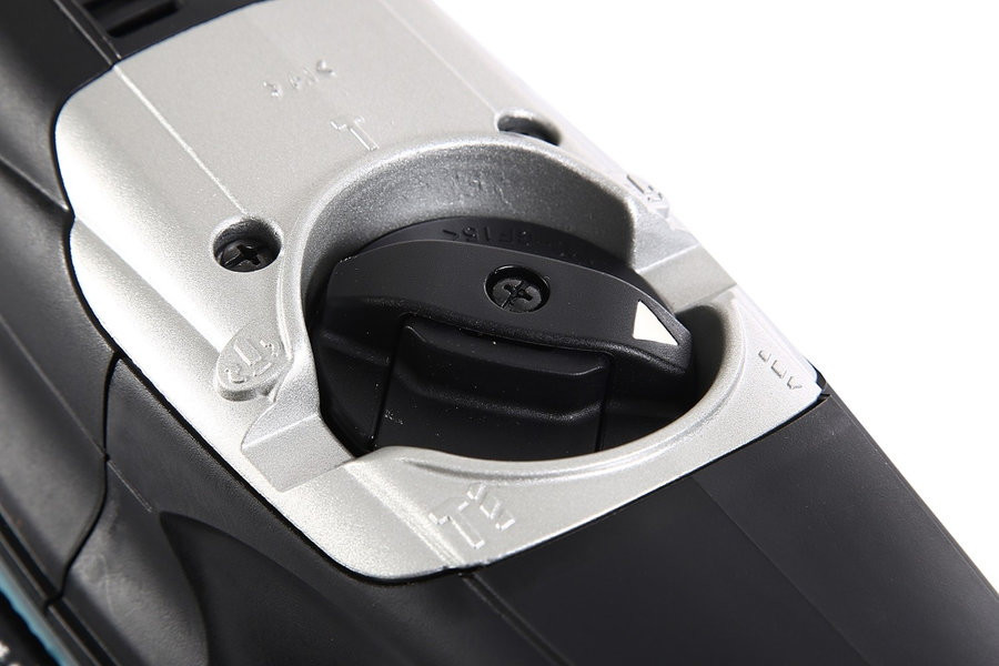 Перфоратор Makita HR3200C