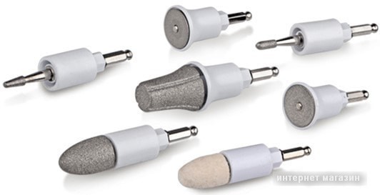 Набор для маникюра и педикюра Vitek VT-2215 PK