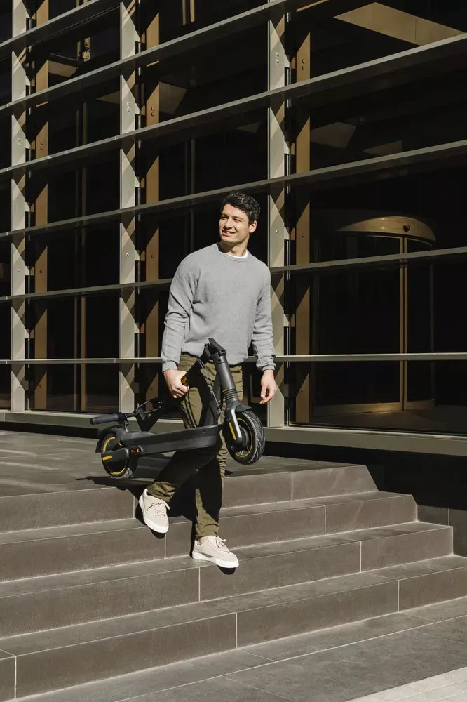 Электросамокат Ninebot KickScooter MAX G2