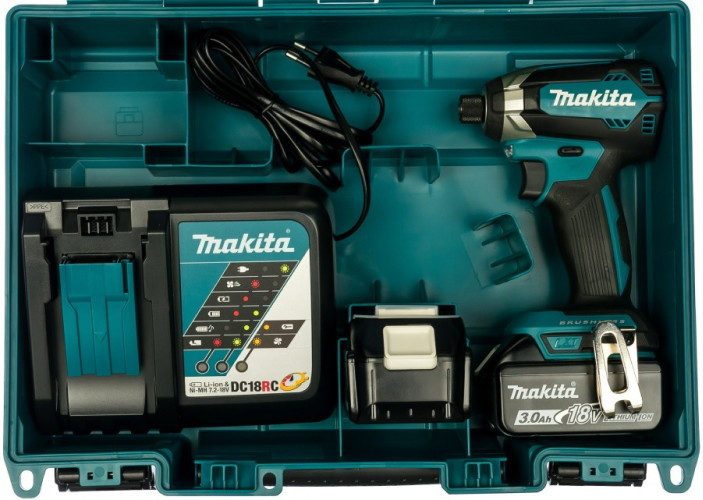 Шуруповерт Makita DTD153ZJ