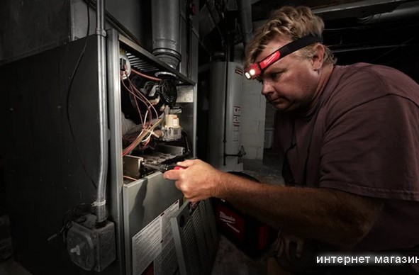 Фонарь Milwaukee HL-SF