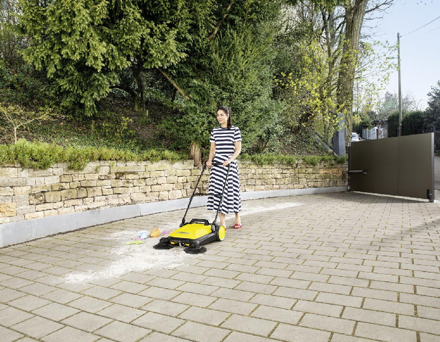 Подметальная машина Karcher S 4 Twin 1.766-360.0