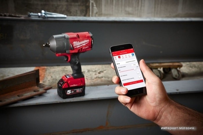 Гайковерт Milwaukee M18 Fuel OneFHIWF12-0X One-Key (без АКБ, кейс)