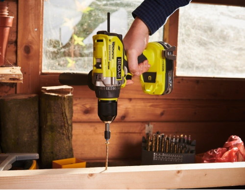 Ударный шуруповерт Ryobi R18PD7-252S 5133004391 (с 2-мя АКБ, сумка)