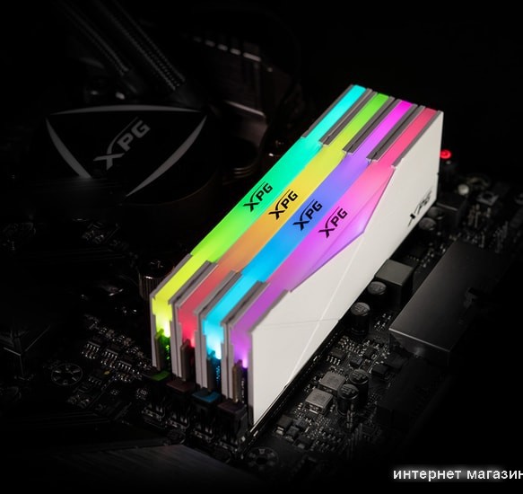 Оперативная память A-Data XPG Spectrix D50 RGB 2x16GB DDR4 PC4-25600 AX4U320016G16A-DW50