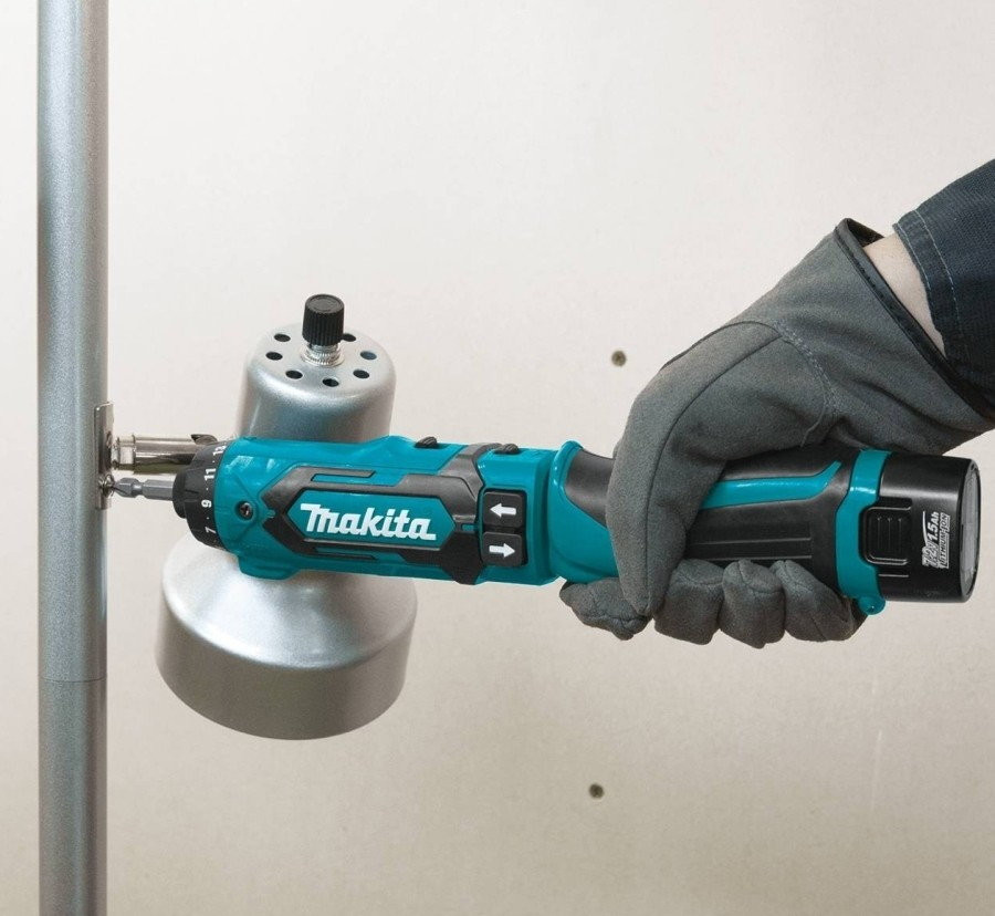 Шуруповерт Makita DF012DSE