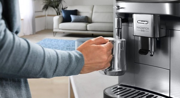 Эспрессо кофемашина DeLonghi Magnifica Evo ECAM290.31.SB