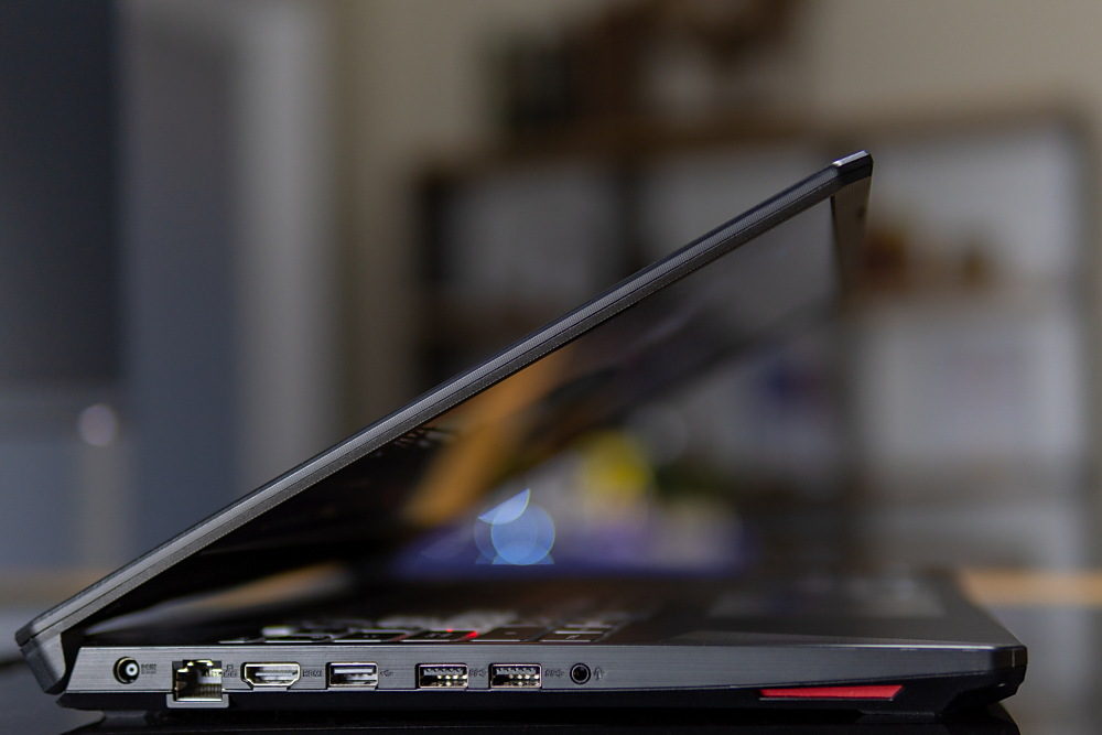 DSC00300-Edit.jpg Обзор игрового ноутбука ASUS TUF Gaming FX505DV-HN279