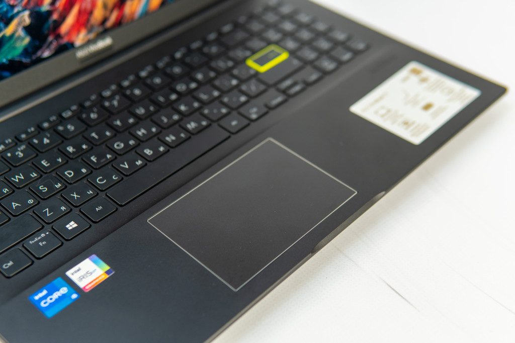 Обзор на ноутбук ASUS VivoBook 15 OLED