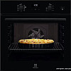 Электрический духовой шкаф Electrolux SteamBake 600 EOD5F71Z